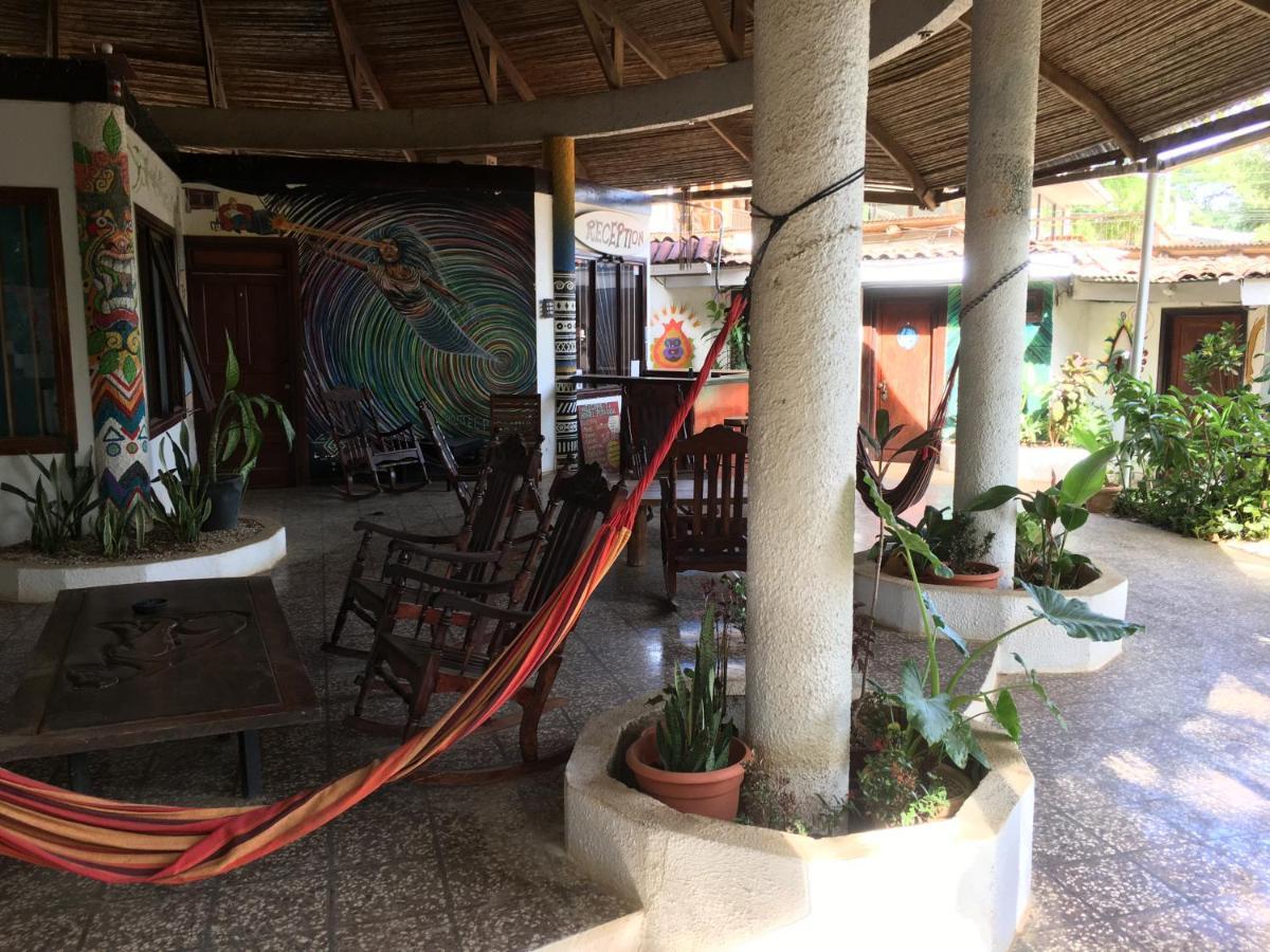 Pura Vida Hostel Tamarindo Luaran gambar