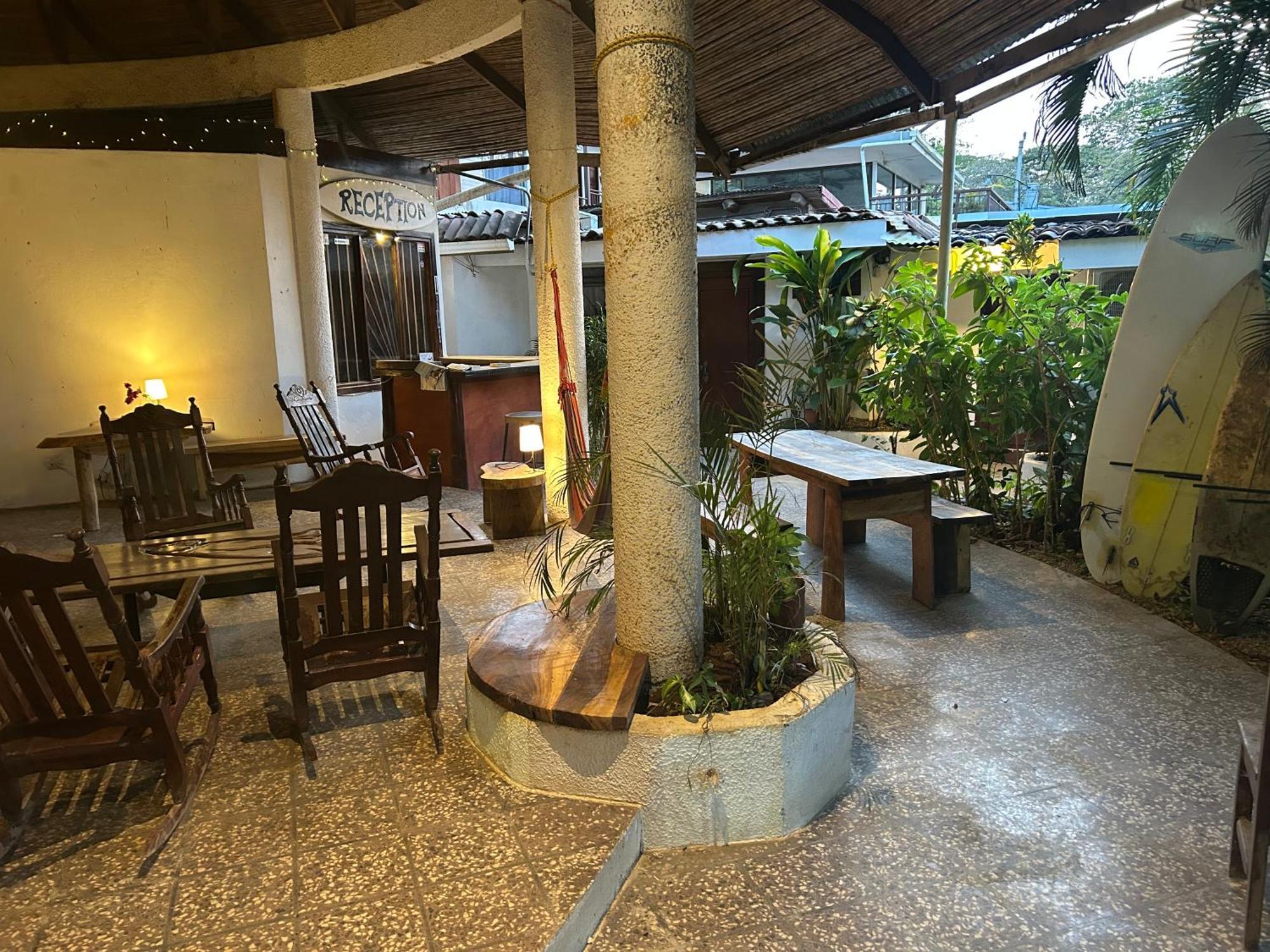 Pura Vida Hostel Tamarindo Luaran gambar